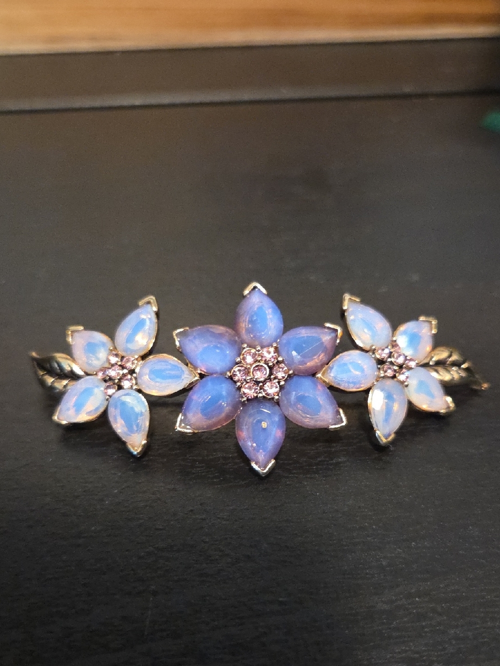 [Vintage] Signed MONET Floral Rhinestone Brooch